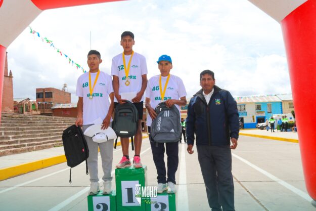 CEREMONIA DE PREMIACIÓN DE LOS GANADORES DE LA GRAN MARATÓN POR EL ANIVERSARIO DE MOHO